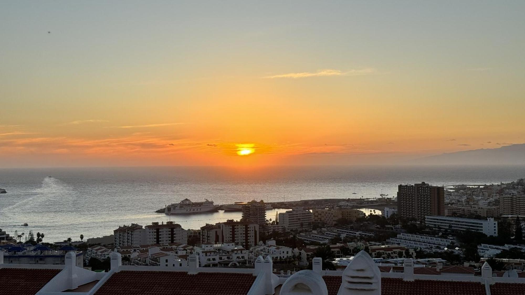 Cozy Port Royal Margot Sunset View Home By Lovetenerife Los Cristianos  Eksteriør billede